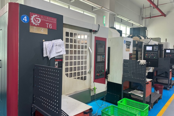 precision CNC milling machines for custom metal parts